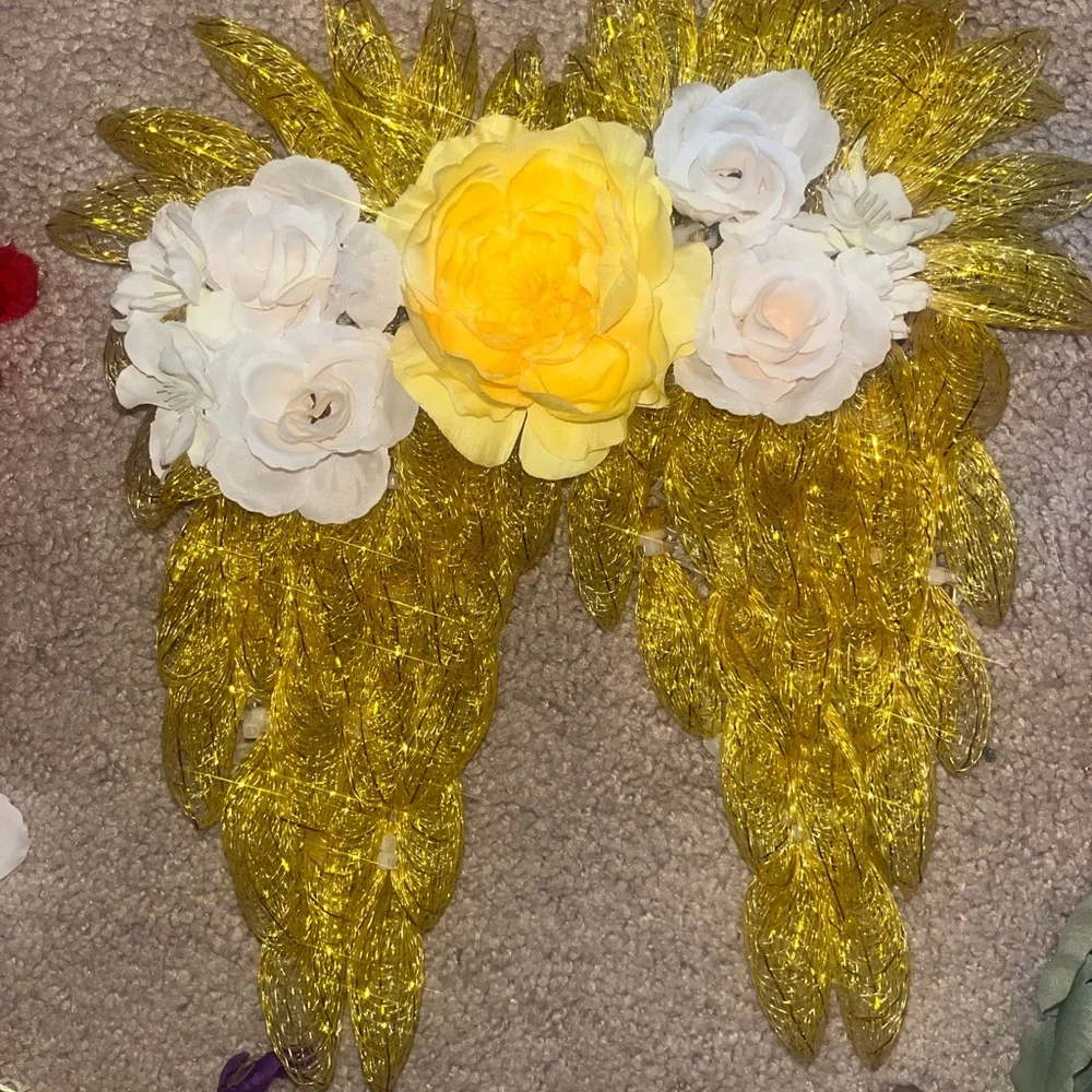 HandmadeMade Angel Wing Wreath